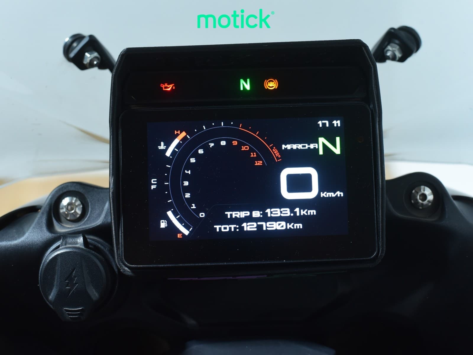 BENELLI TRK 702 X (TOP CASE) (A)