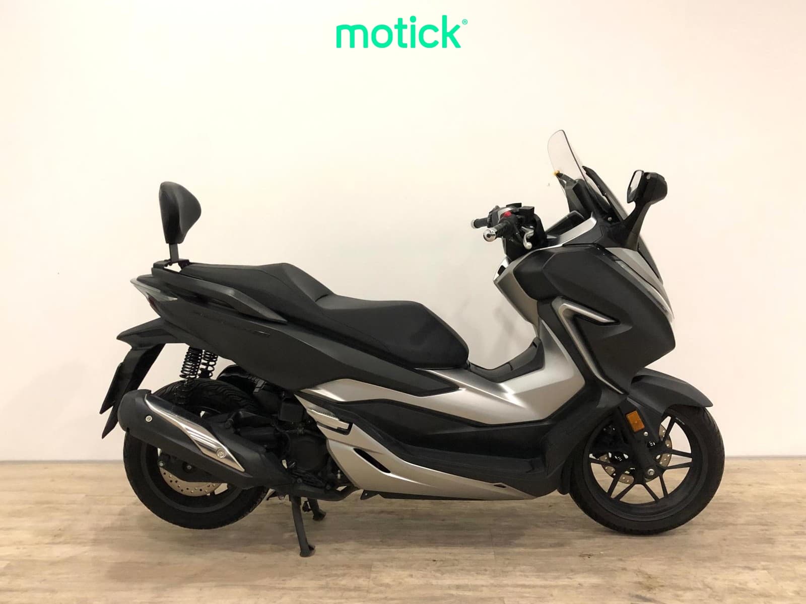 HONDA FORZA 300