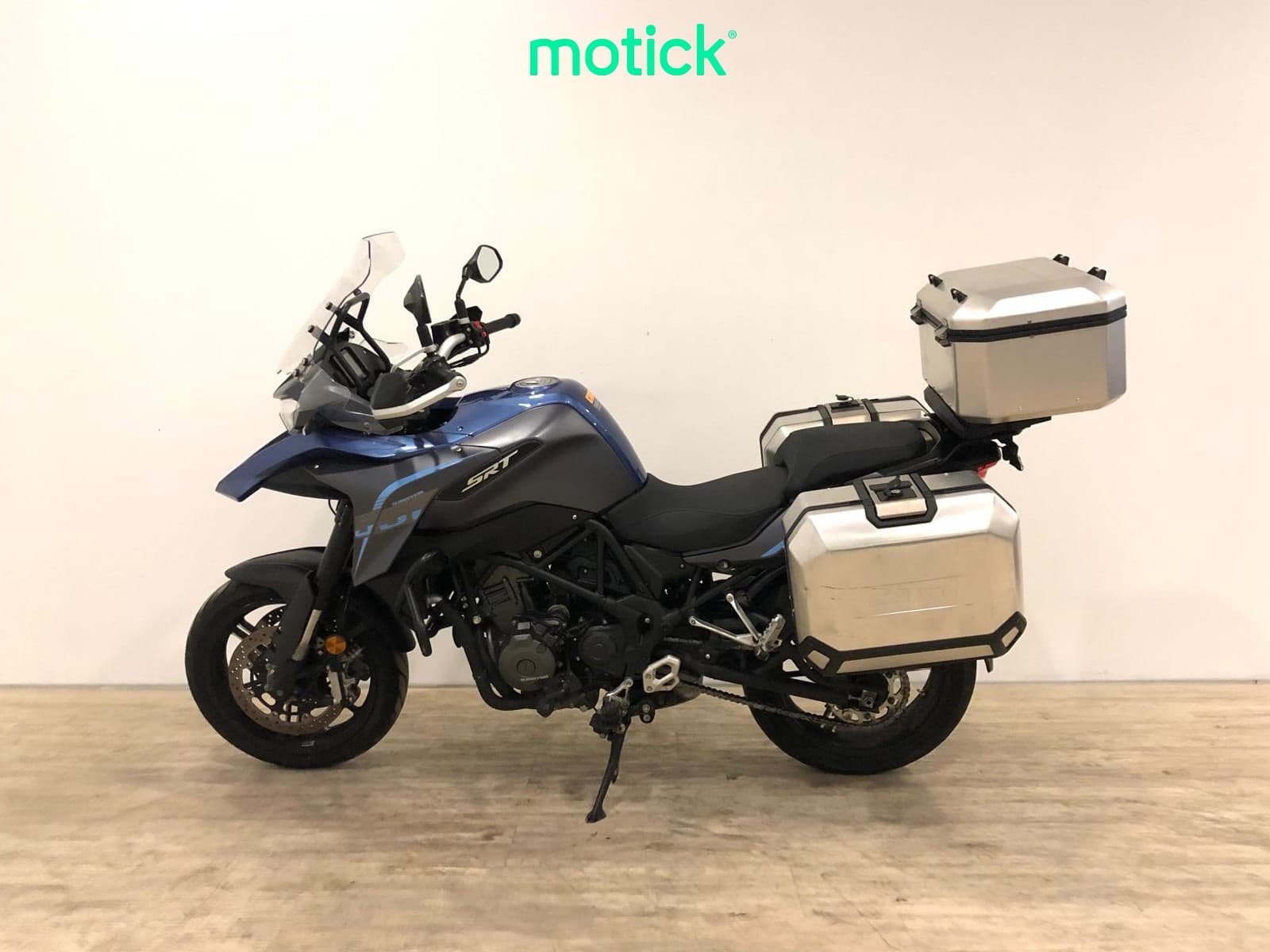 QJMOTOR SRT 550 X (TRES MALETAS)