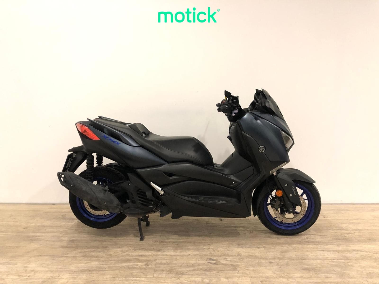 YAMAHA XMAX 125