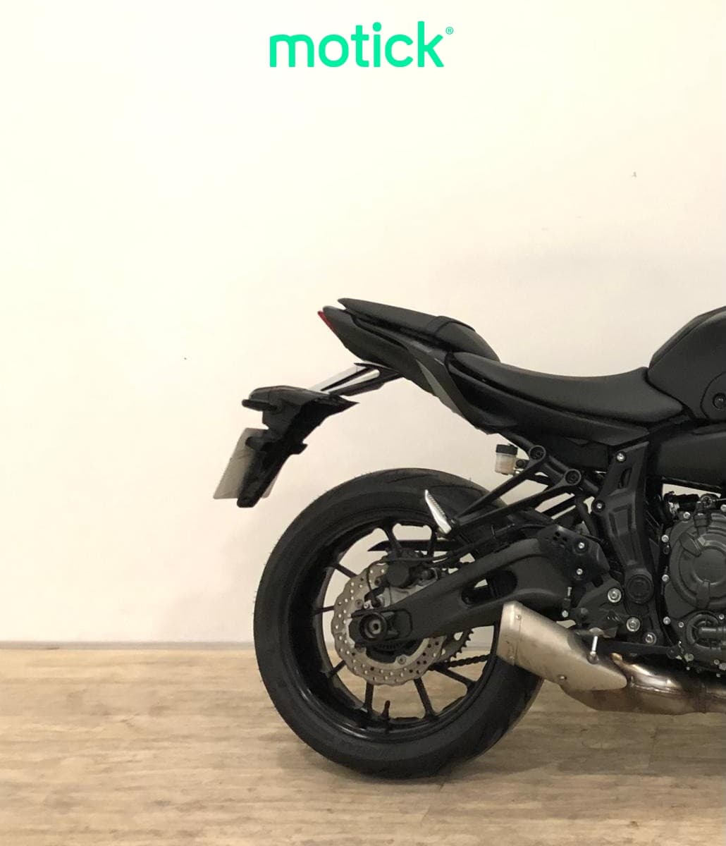 YAMAHA MT-07 (A2)