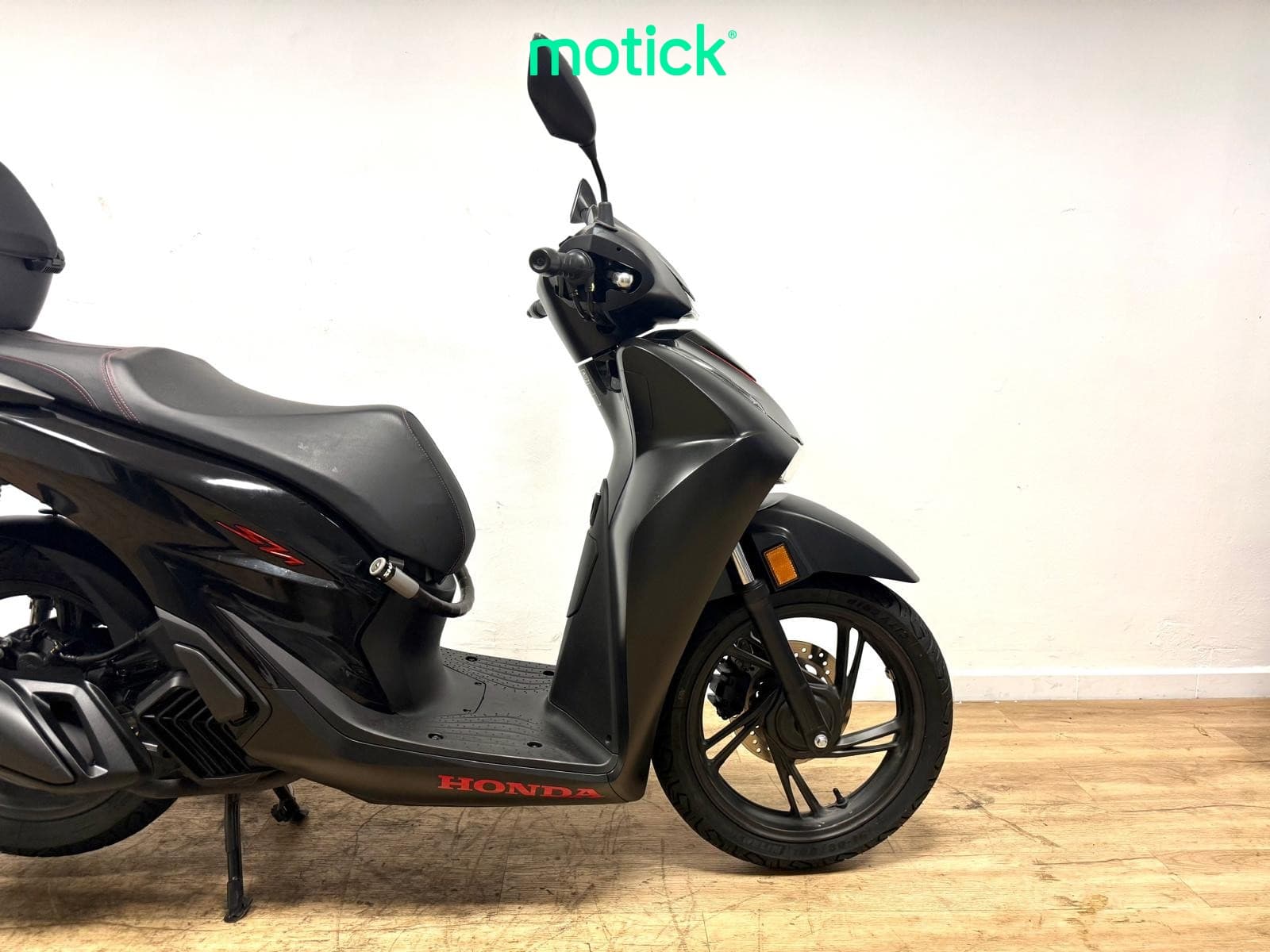 HONDA SH 125 (TOP CASE)