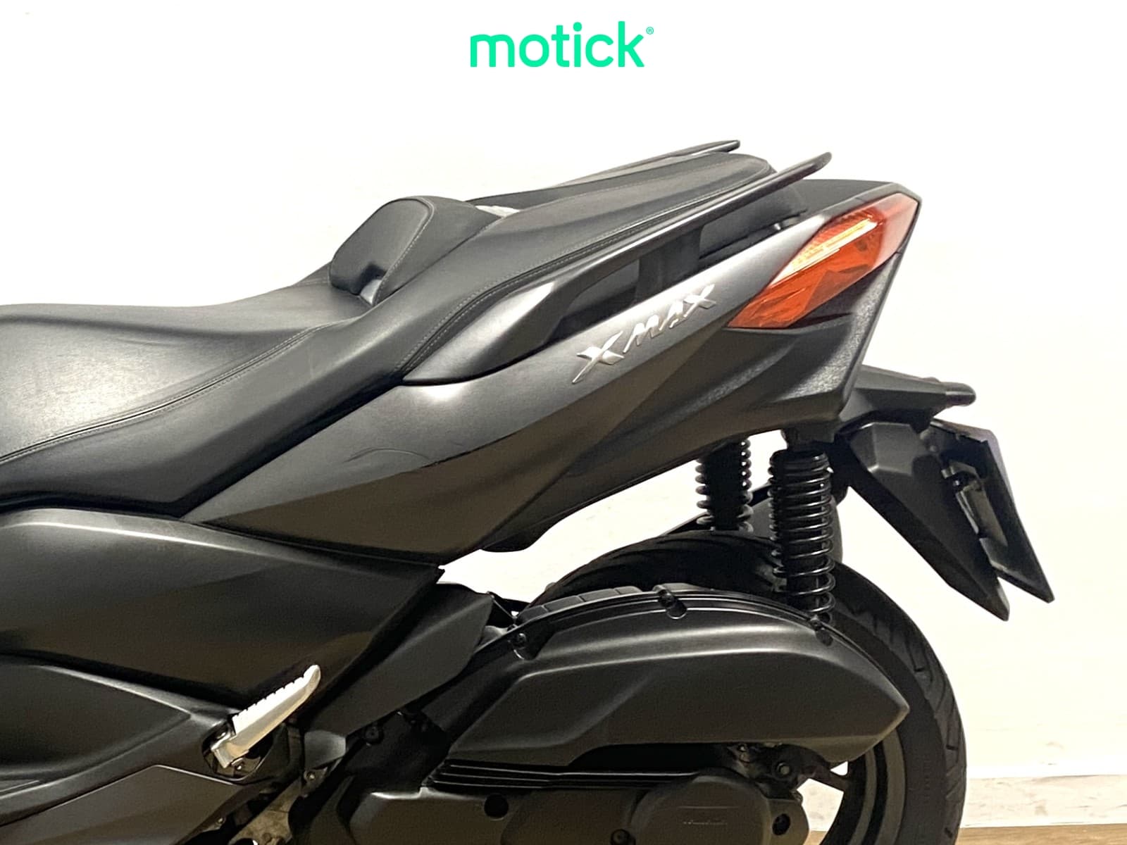 YAMAHA XMAX 125