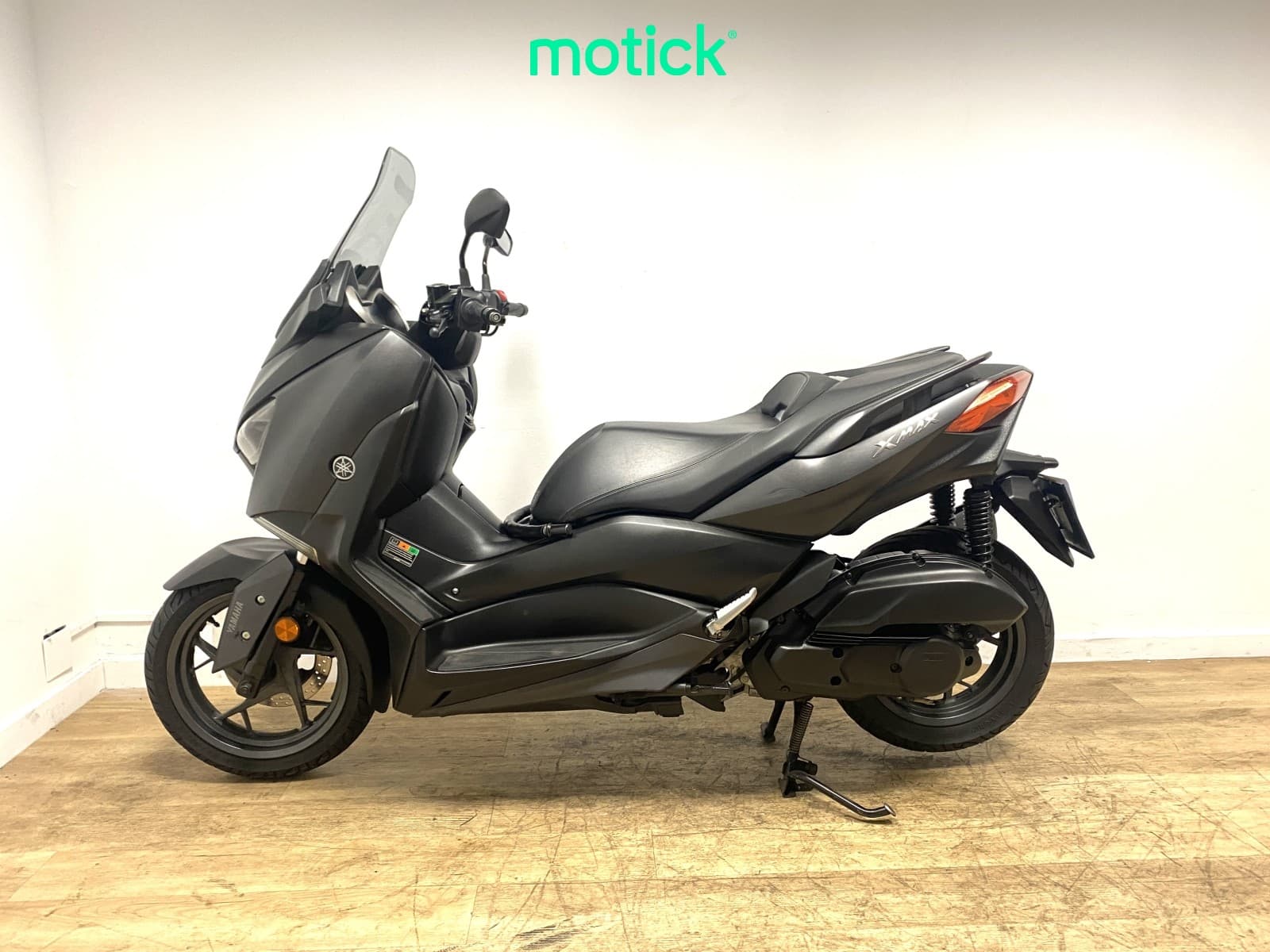 YAMAHA XMAX 125