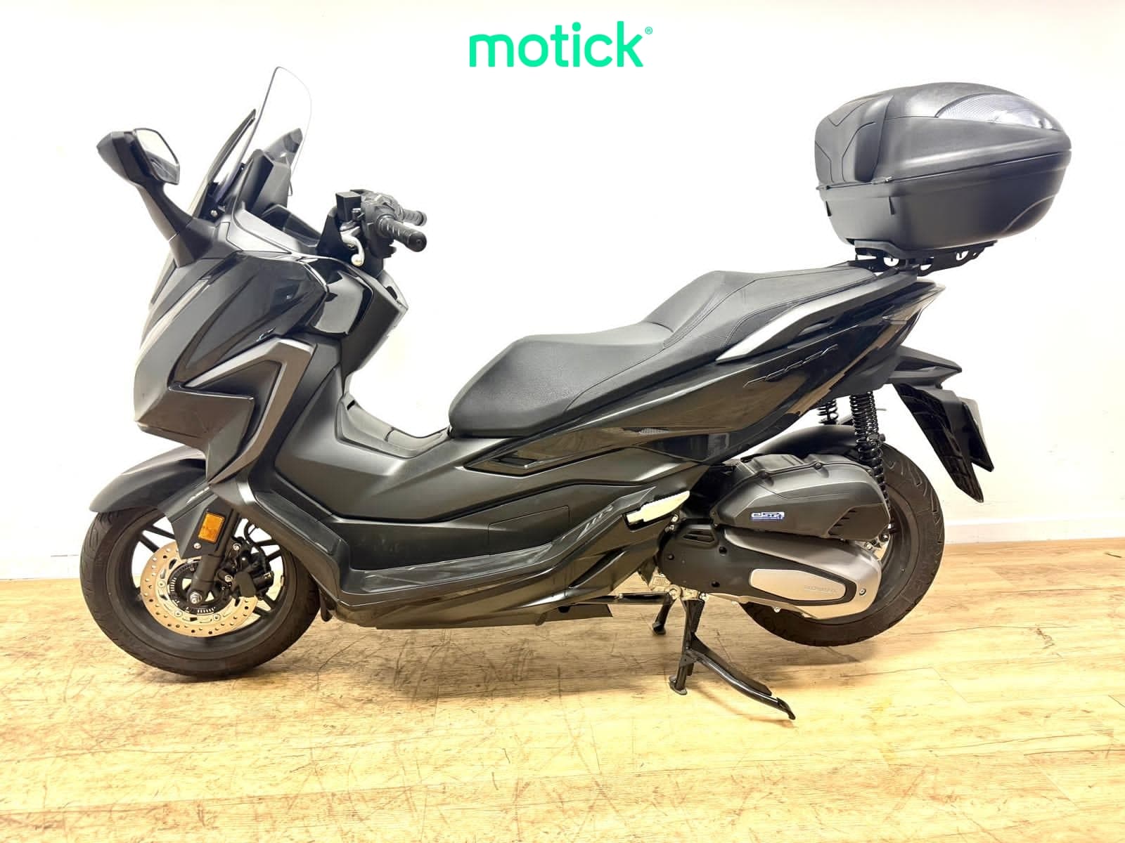 HONDA FORZA 125 (TOP CASE)
