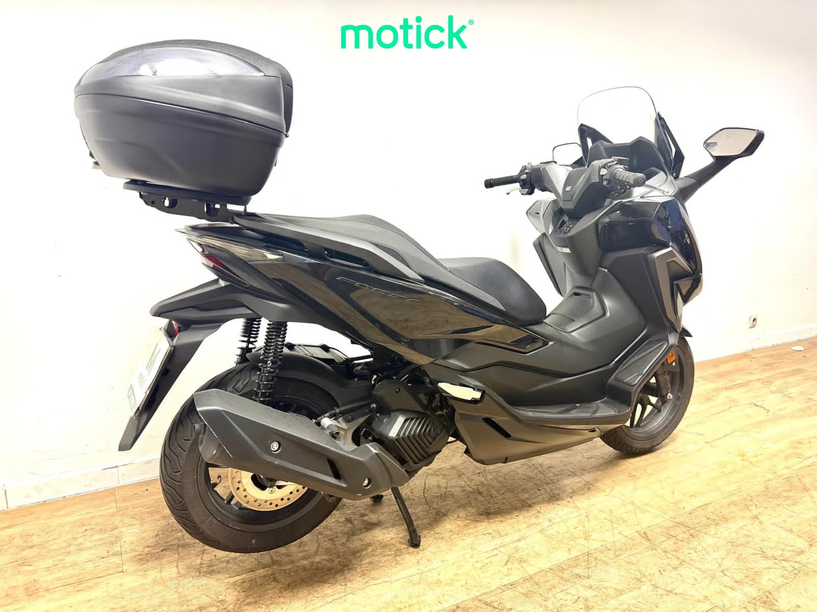HONDA FORZA 125 (TOP CASE)
