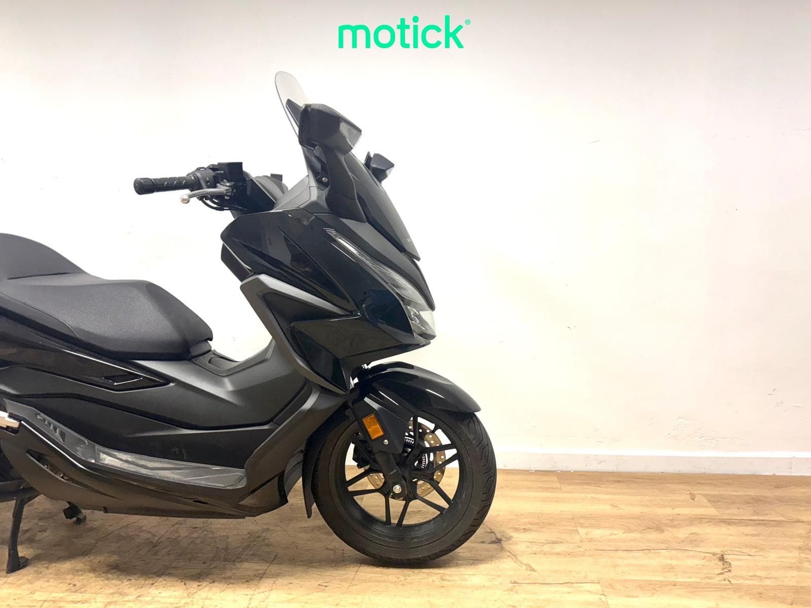 HONDA FORZA 125 (TOP CASE)
