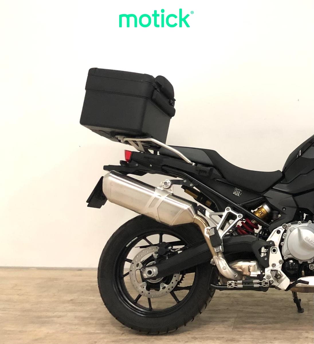BMW F 750 GS (TRIPLE BLACK + TC) (4PACKS)(A2)