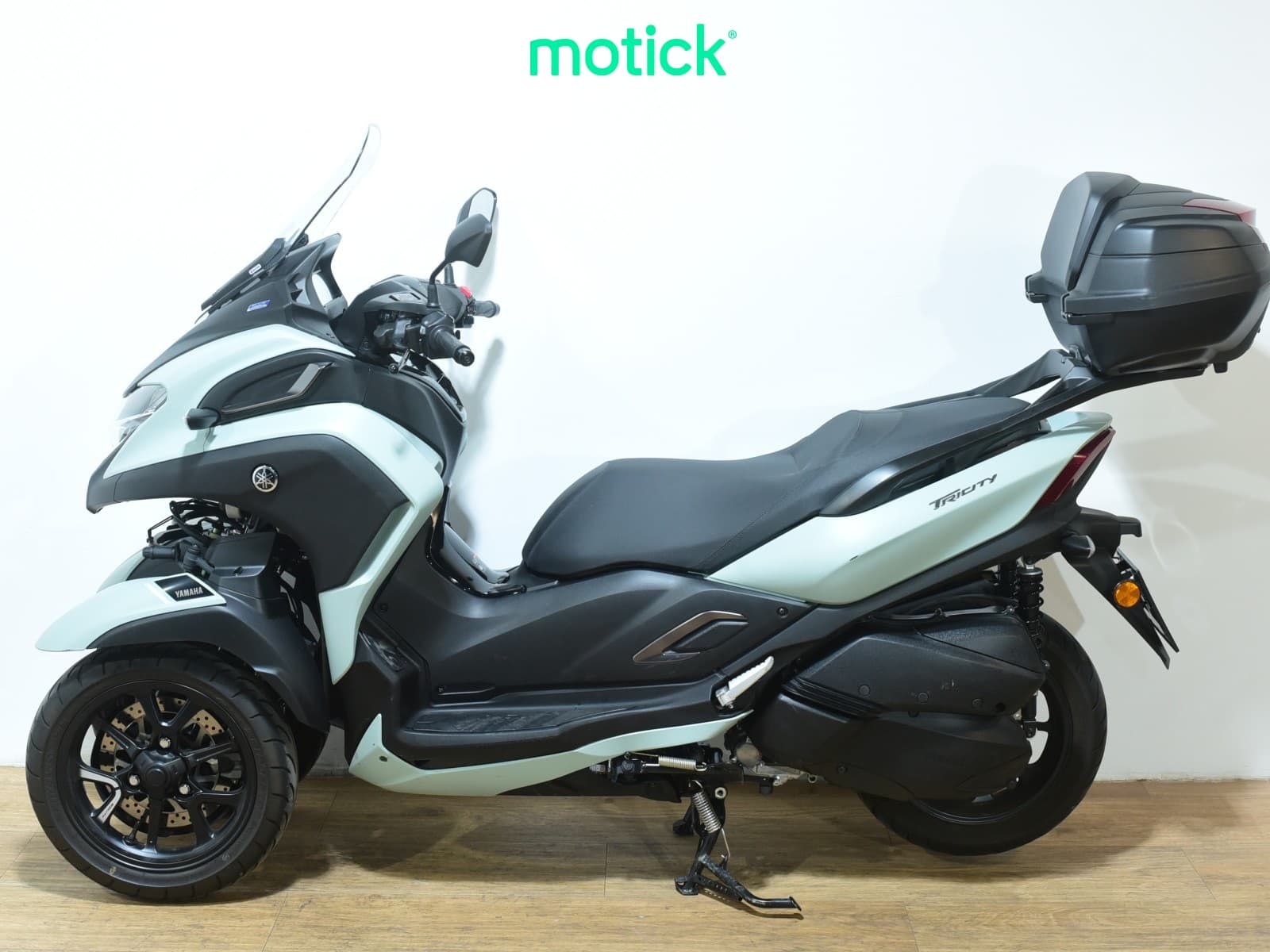 YAMAHA TRICITY 300 (TOP CASE)