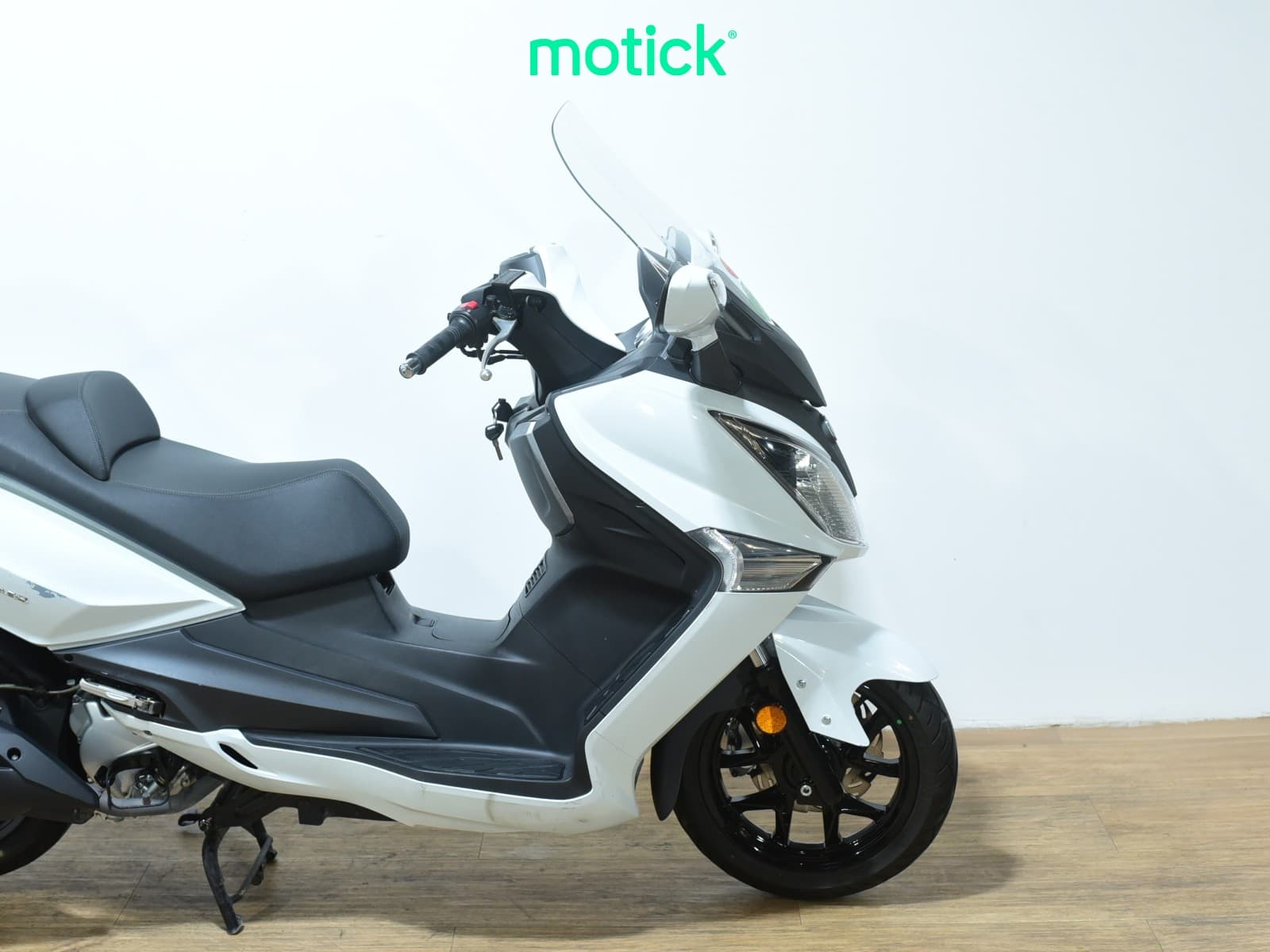 SYM JOYMAX 300I (TOP CASE)