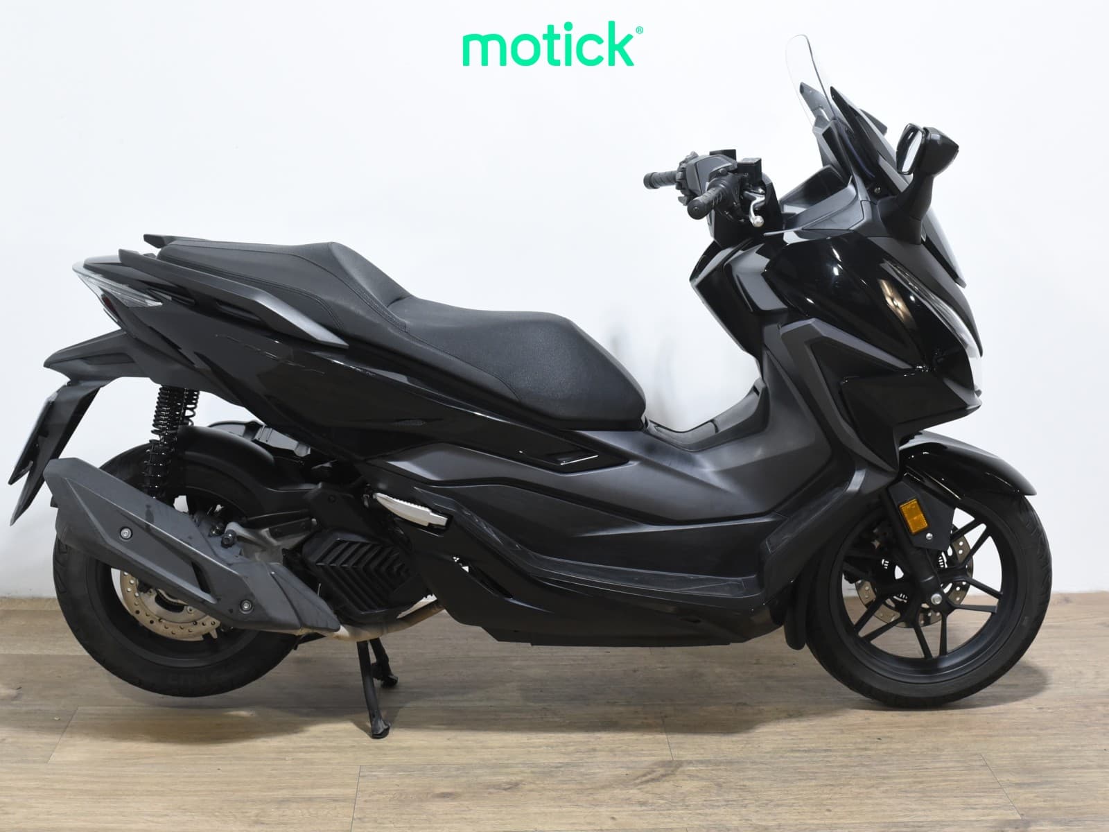 HONDA FORZA 125