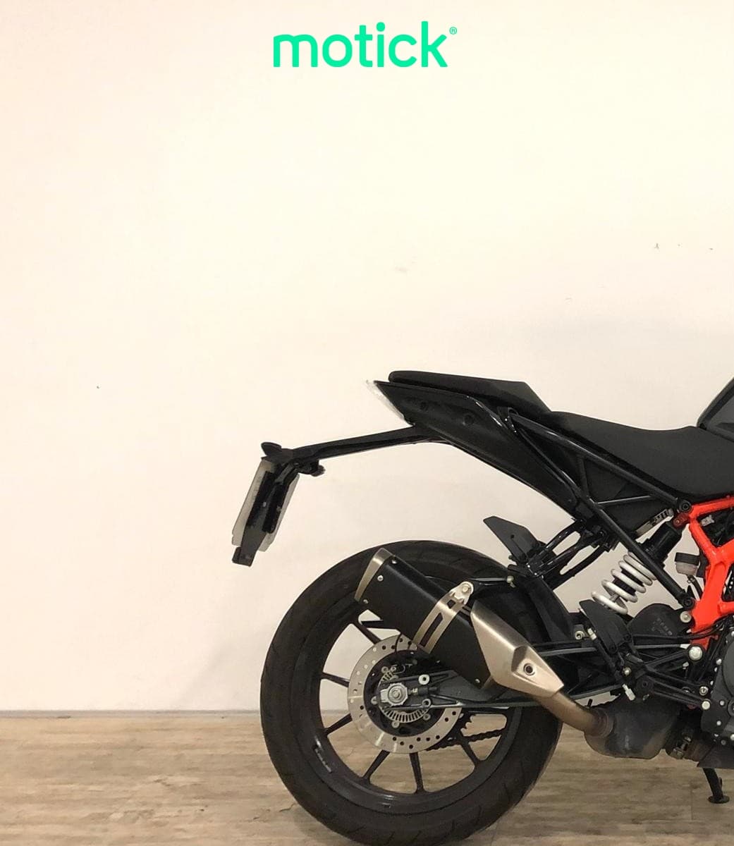 KTM DUKE 390