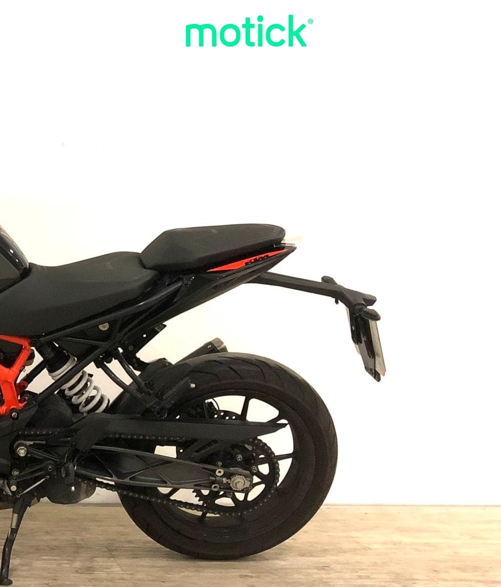 KTM DUKE 390