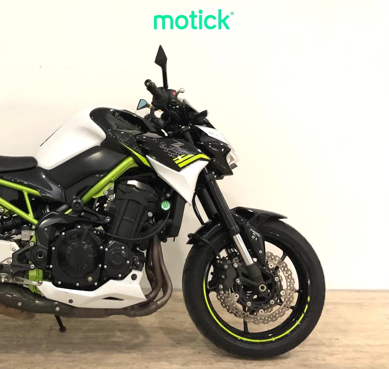 KAWASAKI Z 900 (A2) (AKRAPOVIC HOMOLOGADO)