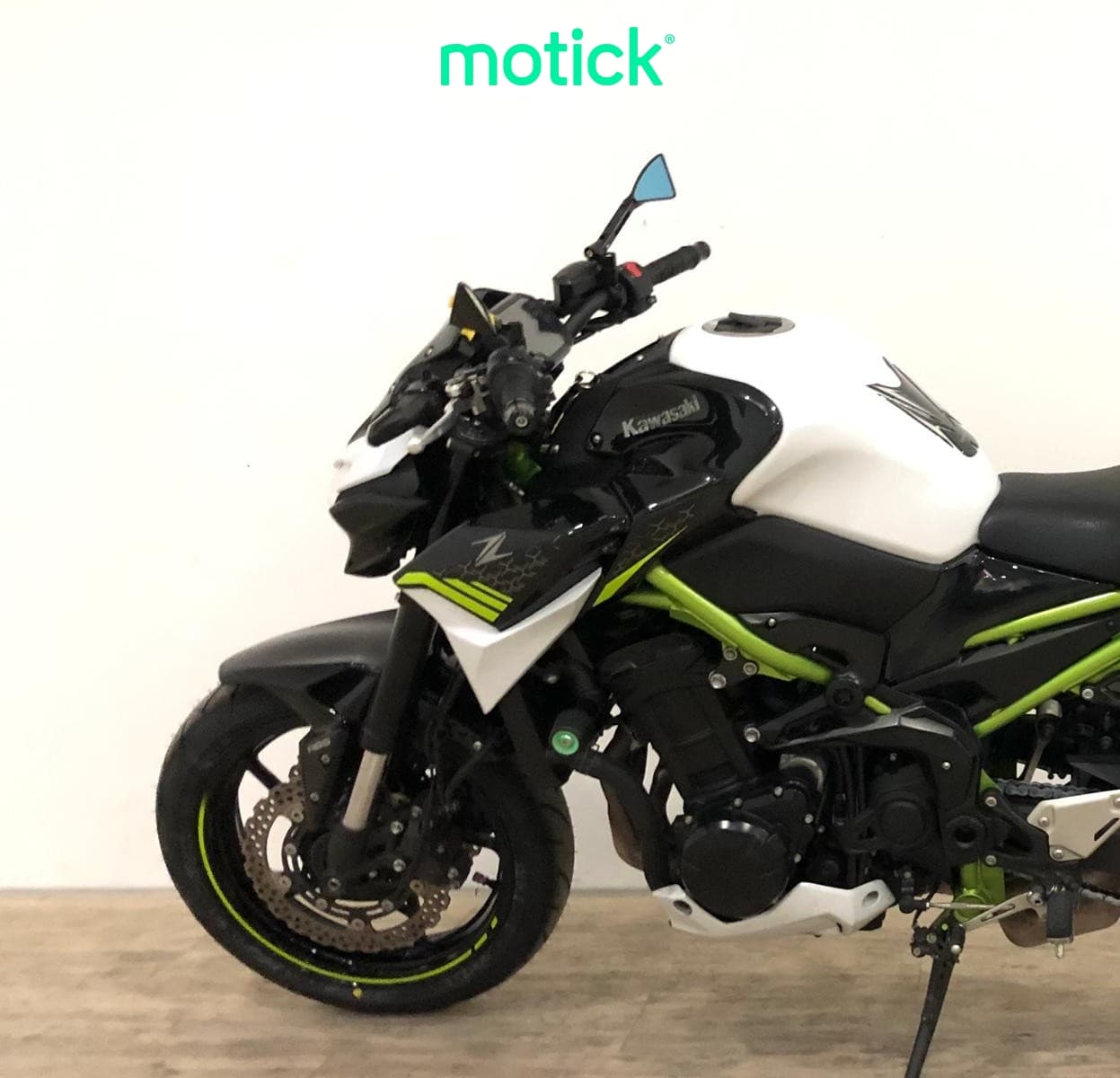 KAWASAKI Z 900 (A2) (AKRAPOVIC HOMOLOGADO)
