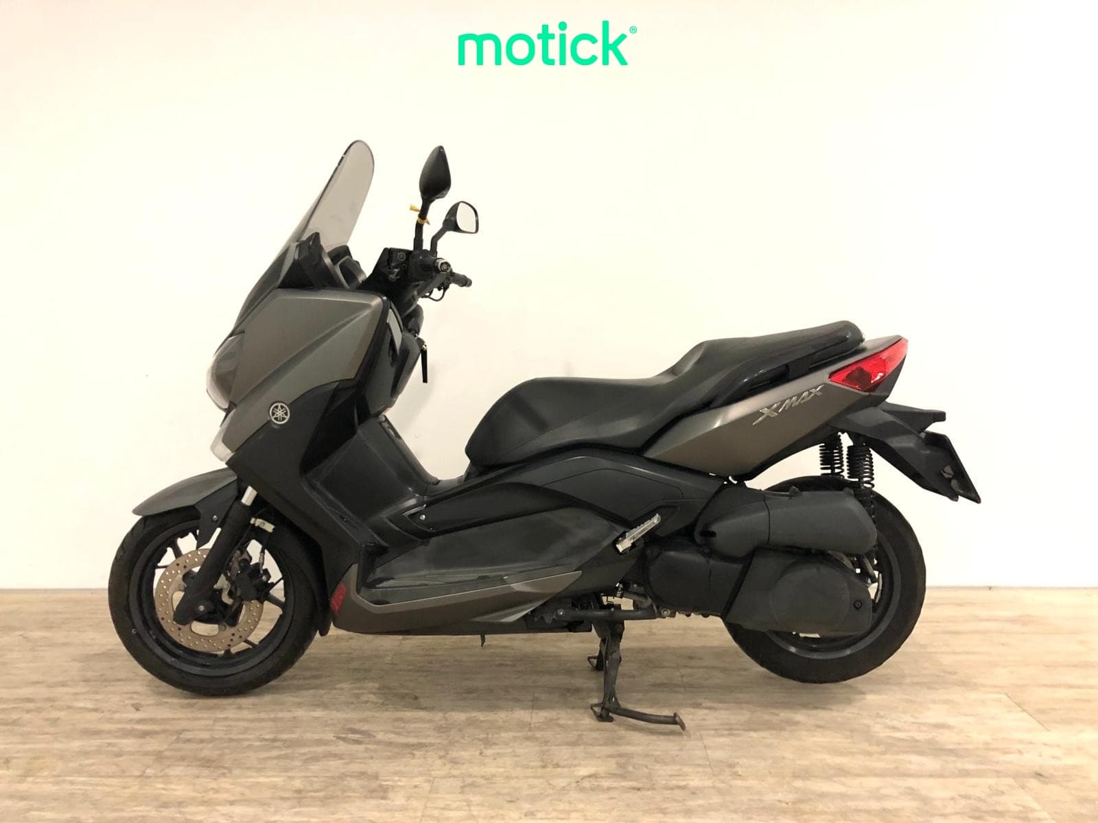 YAMAHA XMAX 250