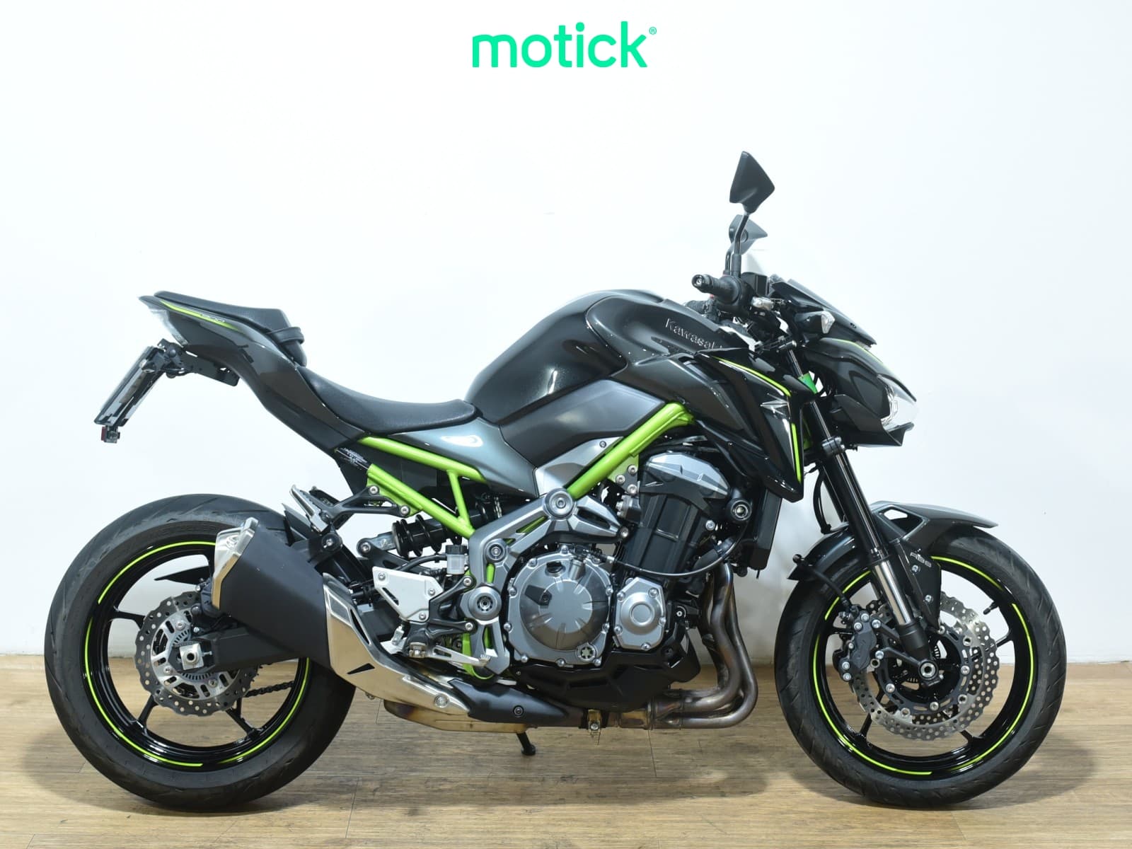 KAWASAKI Z 900 (FULL)
