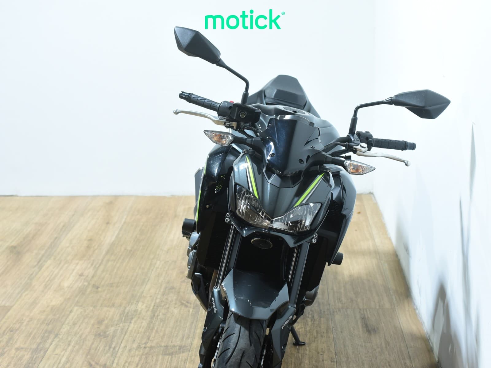KAWASAKI Z 900 (FULL)
