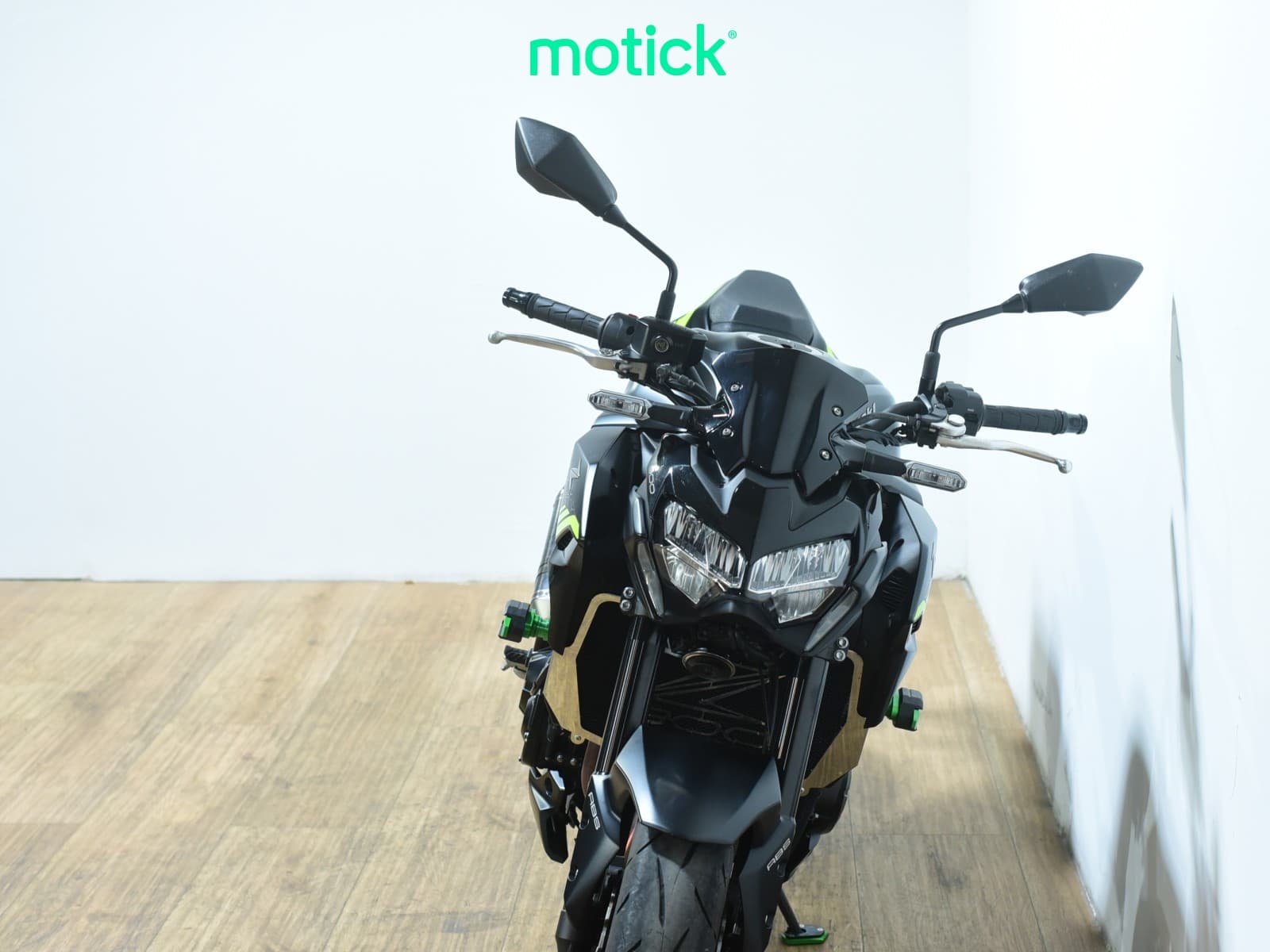 KAWASAKI Z 900 (FULL) (AKRAPOVIC HOMOLOGADO)