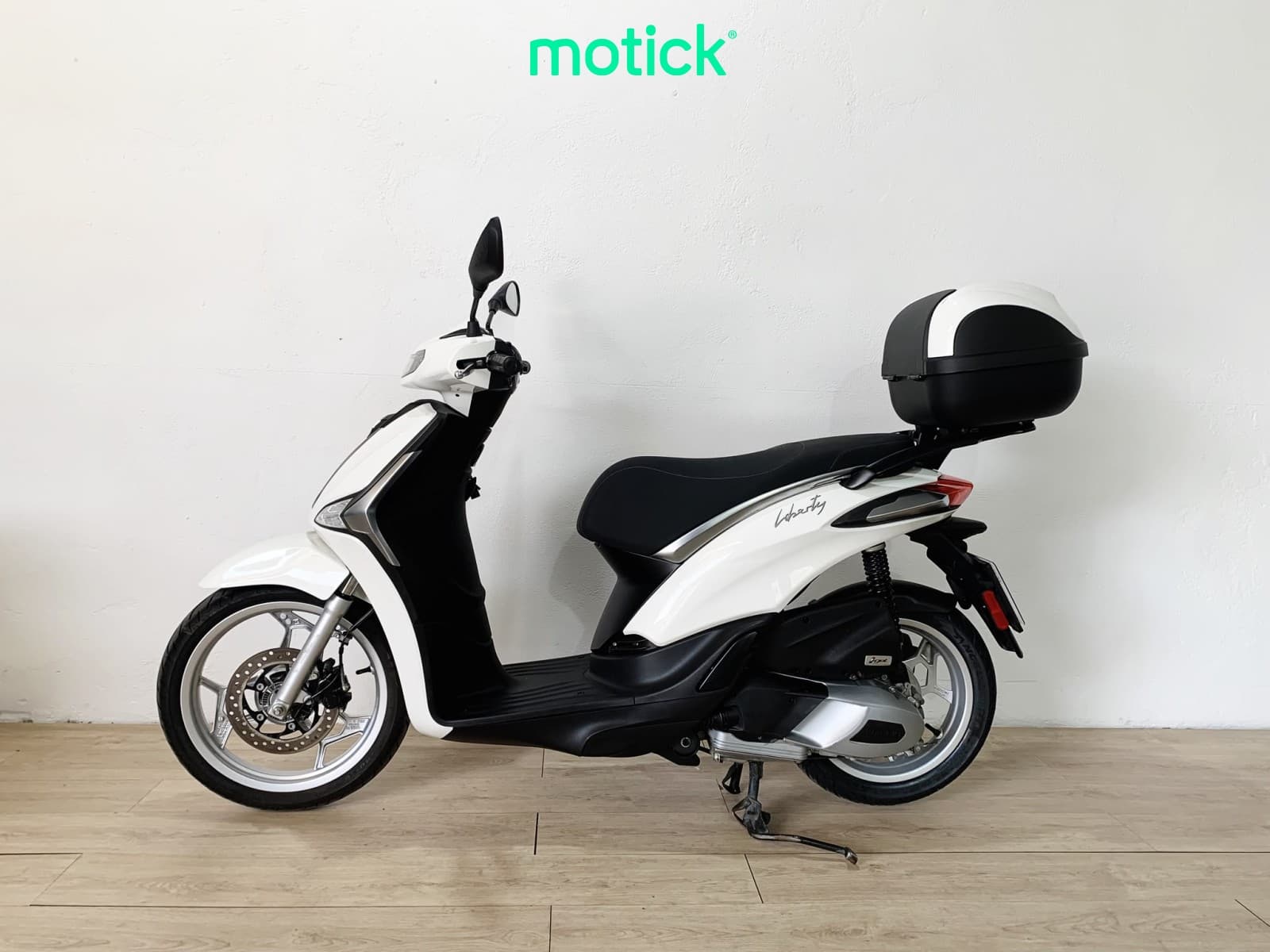 PIAGGIO LIBERTY 125 (TOP CASE)
