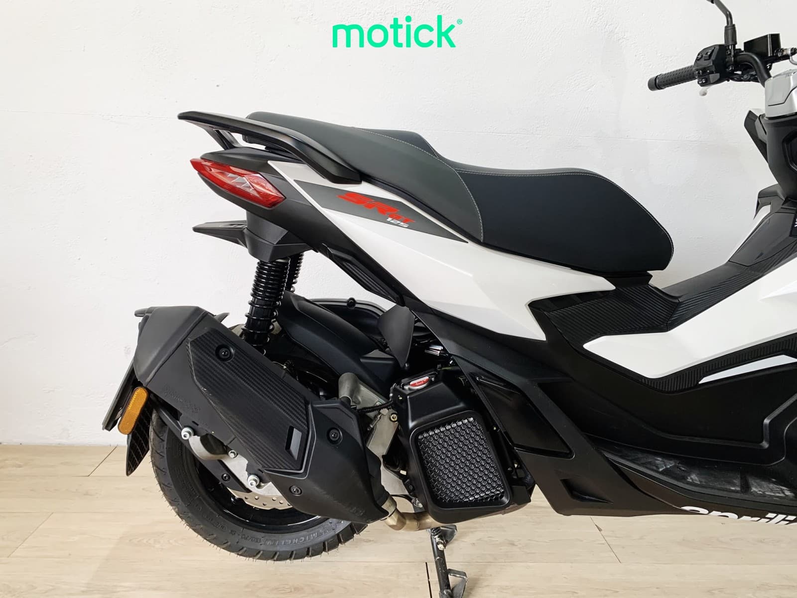APRILIA SR GT 125