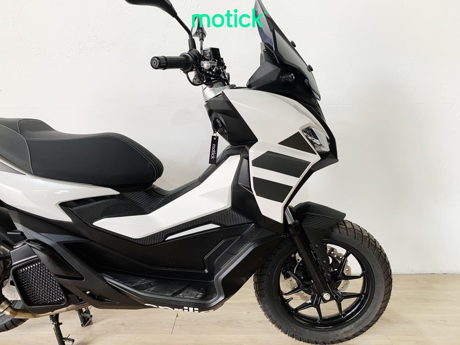 APRILIA SR GT 125