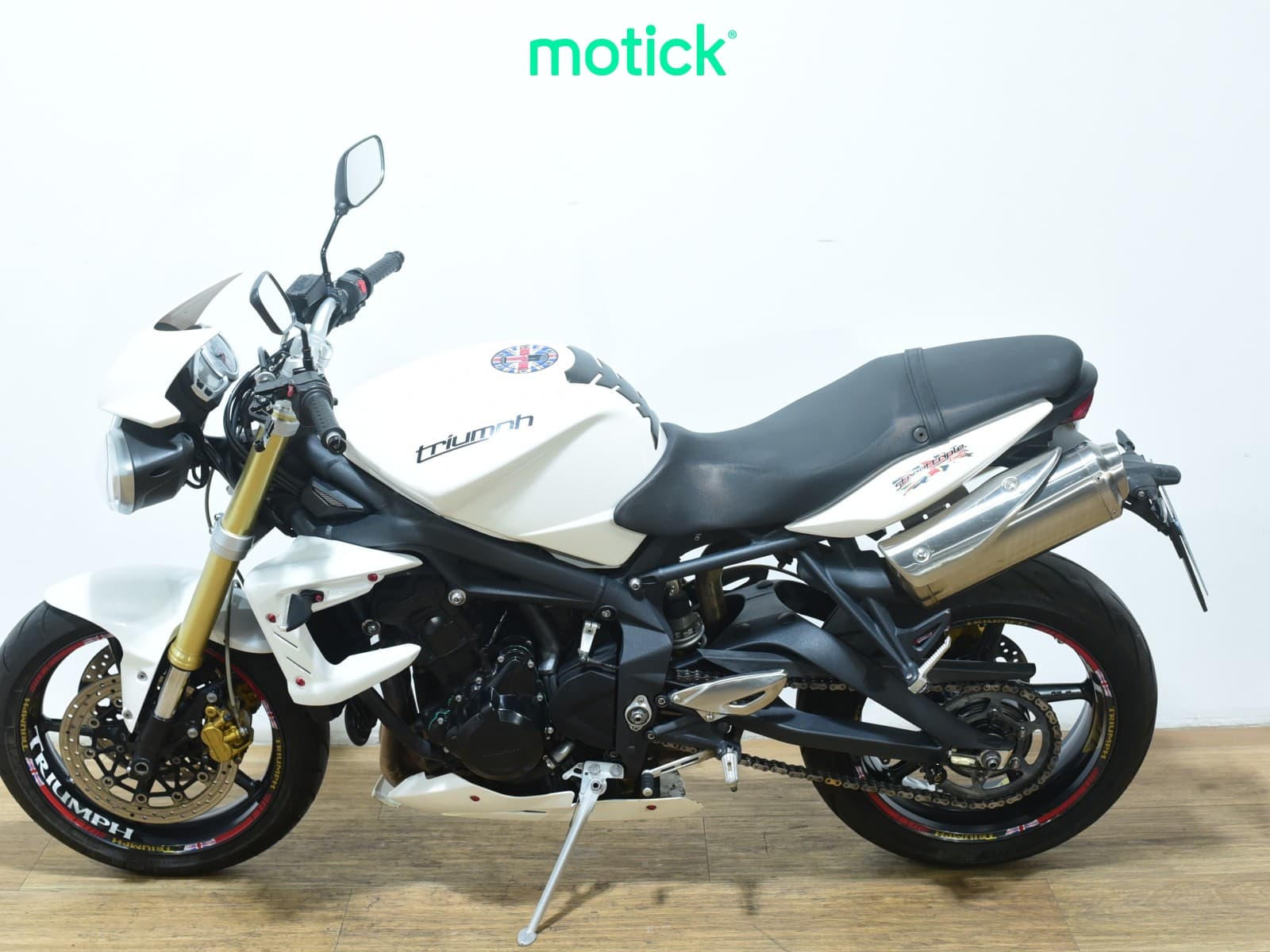 TRIUMPH STREET TRIPLE (A)