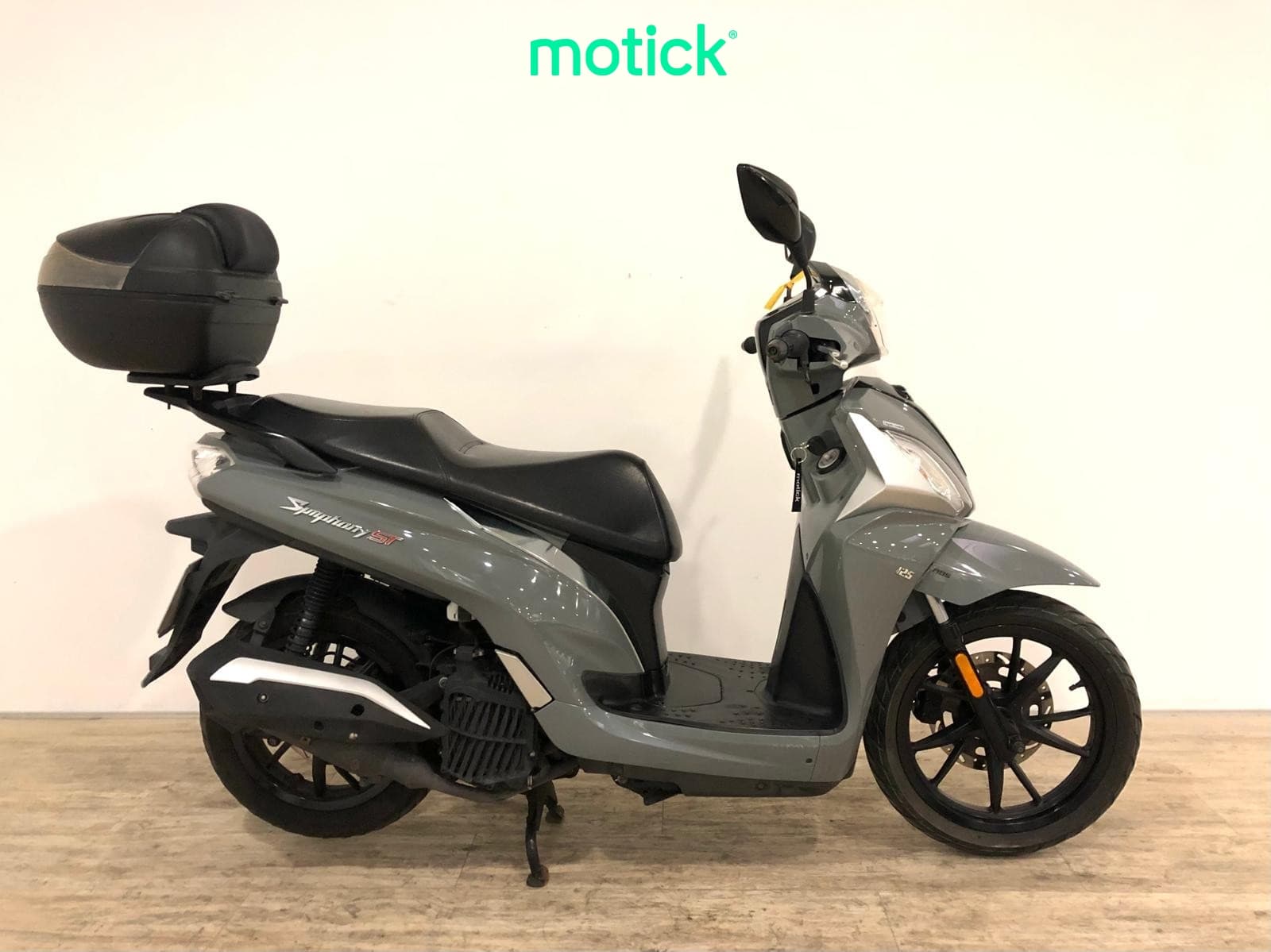 SYM SYMPHONY 125 ST-LC (IVA DEDUCIBLE) (TOP CASE)