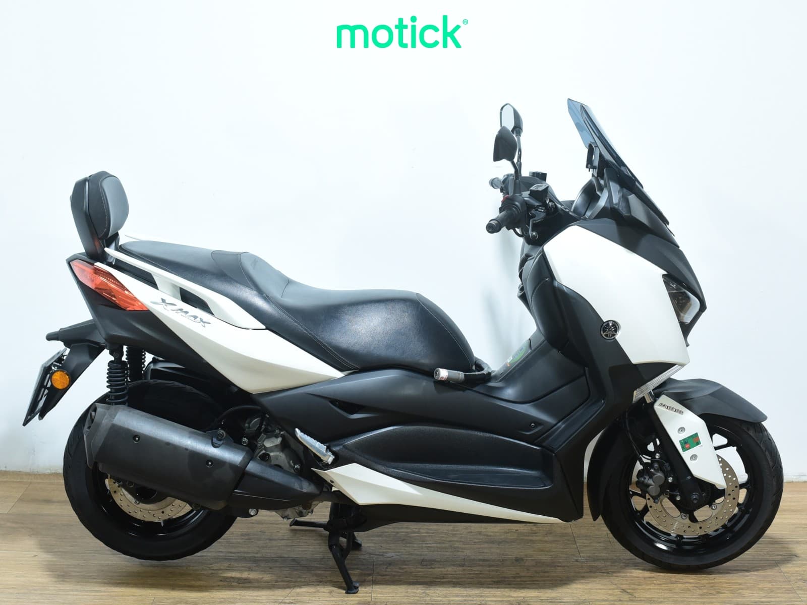 YAMAHA XMAX 300
