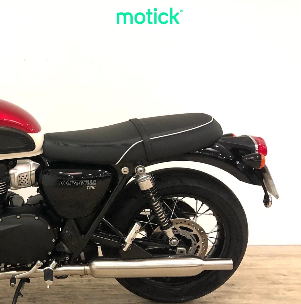 TRIUMPH BONNEVILLE T 100 (A)