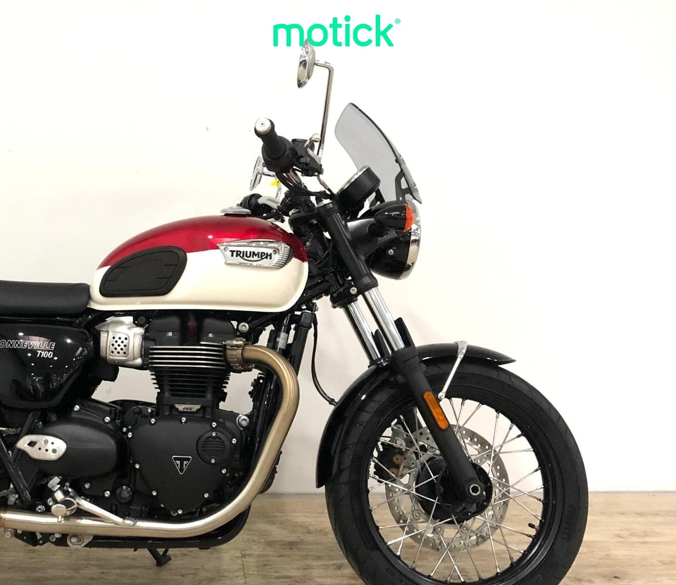 TRIUMPH BONNEVILLE T 100 (A)