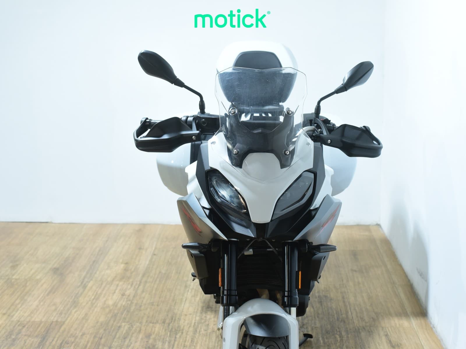 BMW F 900 XR (3 PACKS + 3 MALETAS) (IVA)