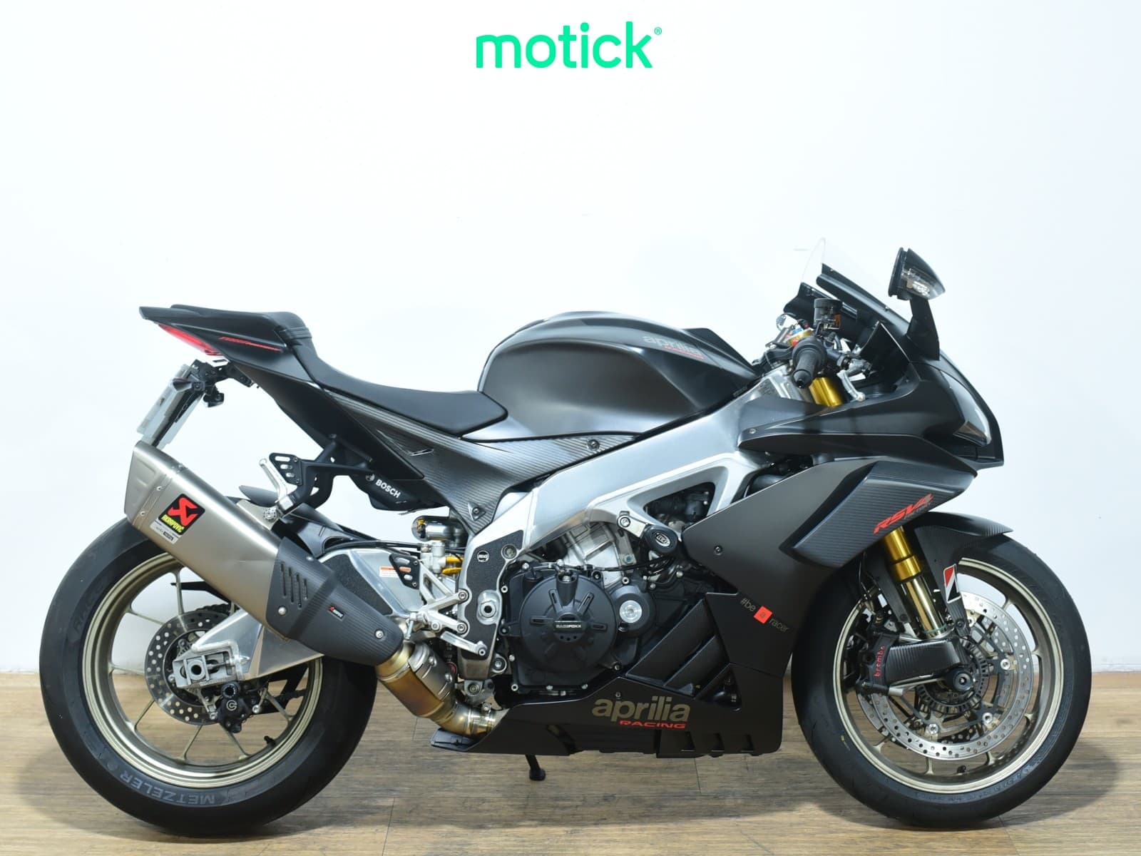 APRILIA RSV 4 1100 FACTORY (AKRAPOVIC DE SERIE)