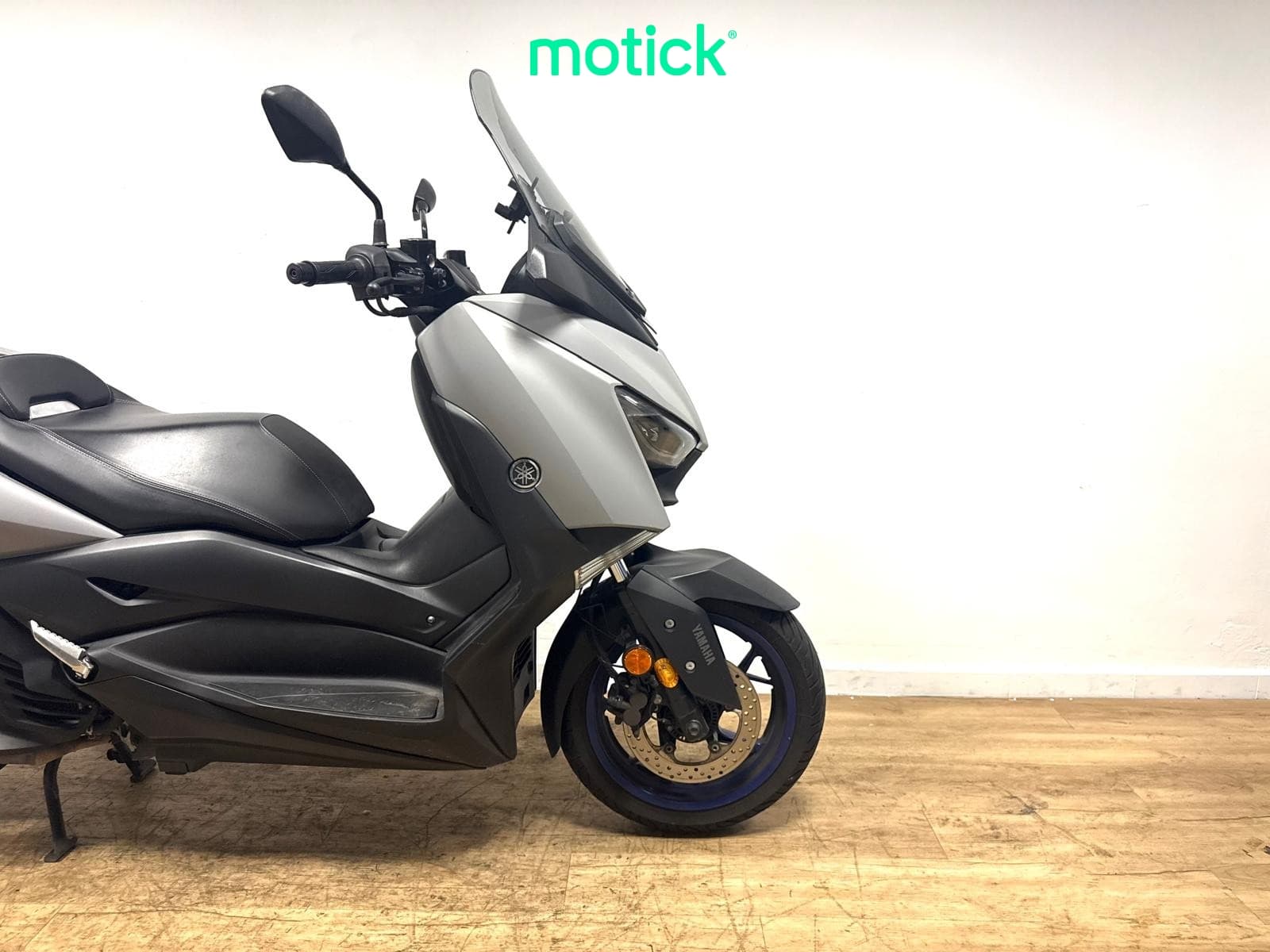YAMAHA XMAX 125