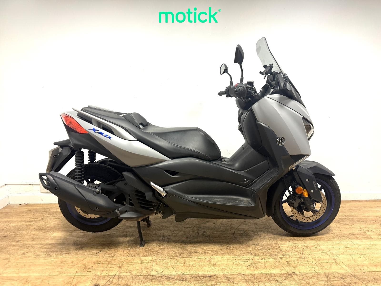 YAMAHA XMAX 125