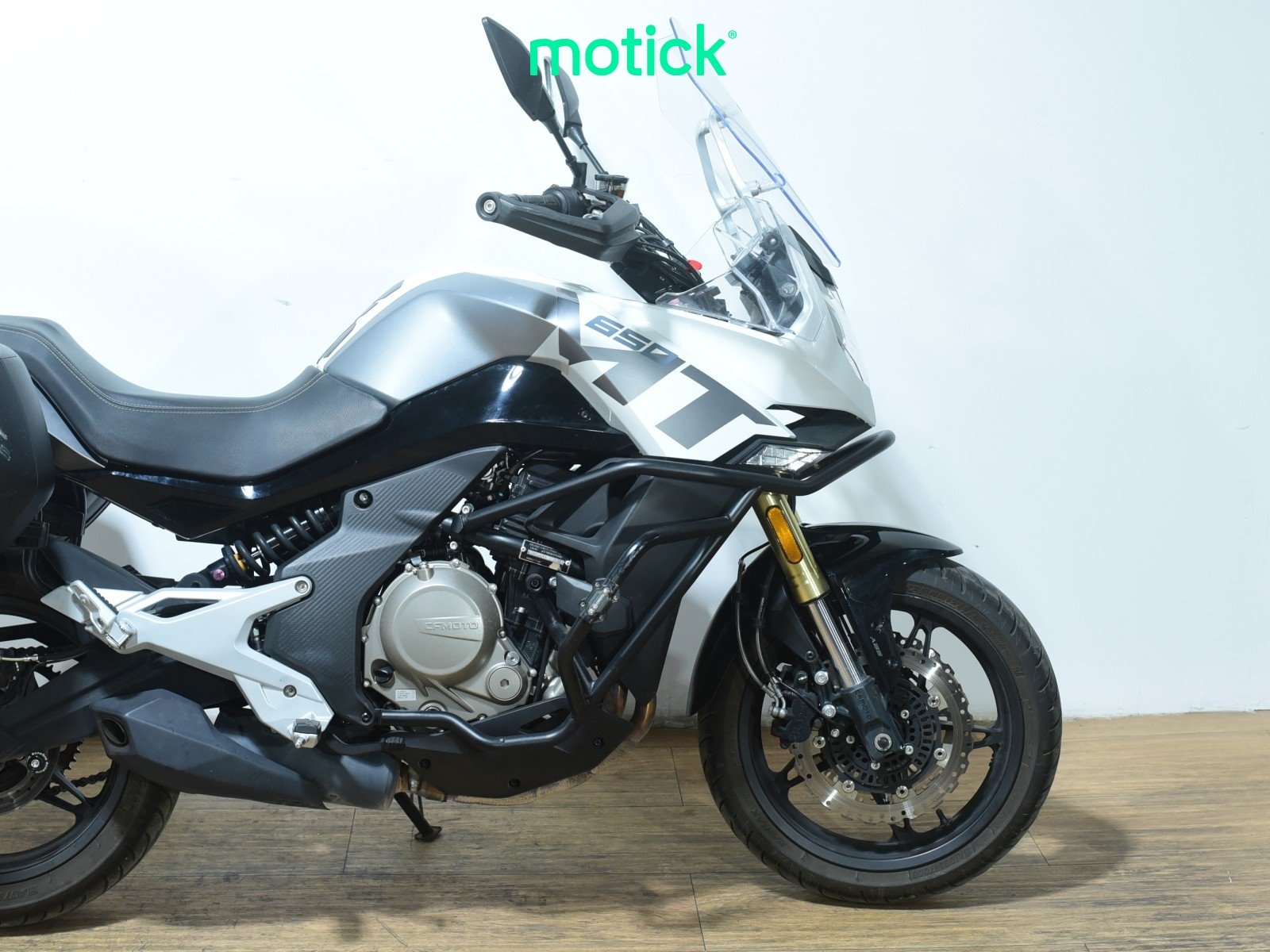 CF MOTO 650 MT