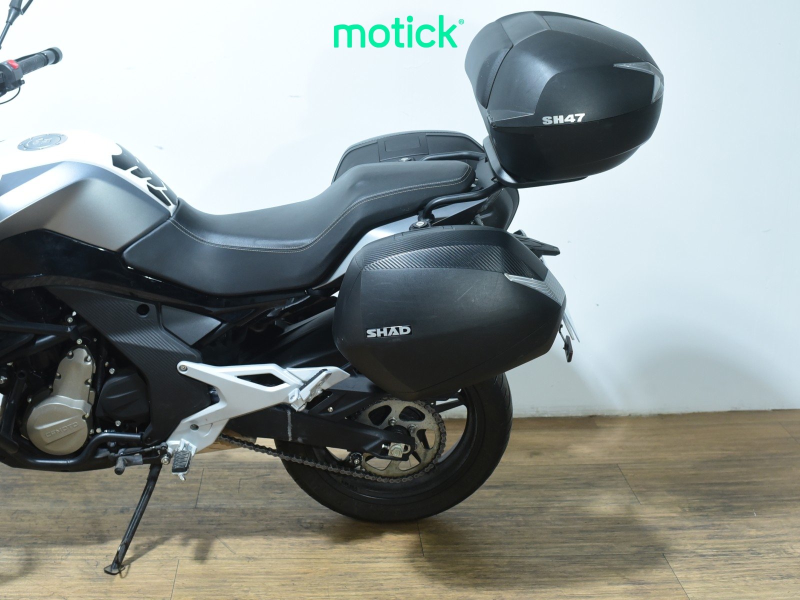 CF MOTO 650 MT
