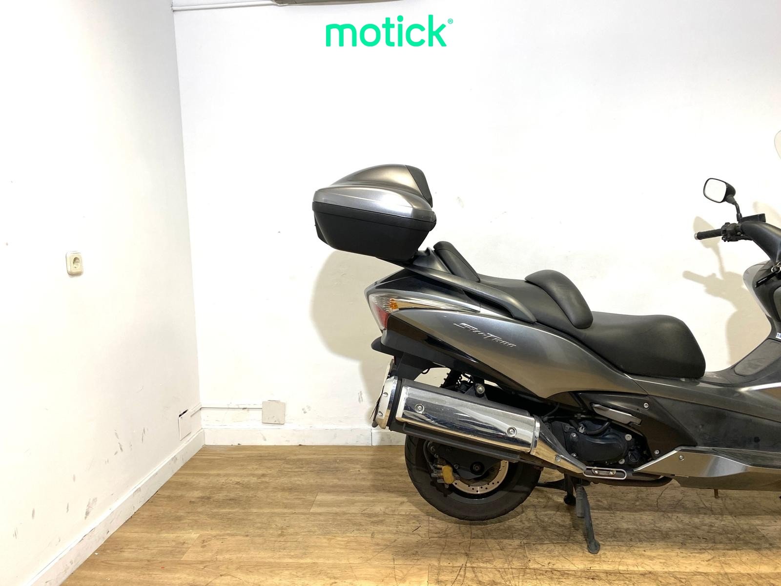 HONDA SILVER WING 600 T (TOP CASE)