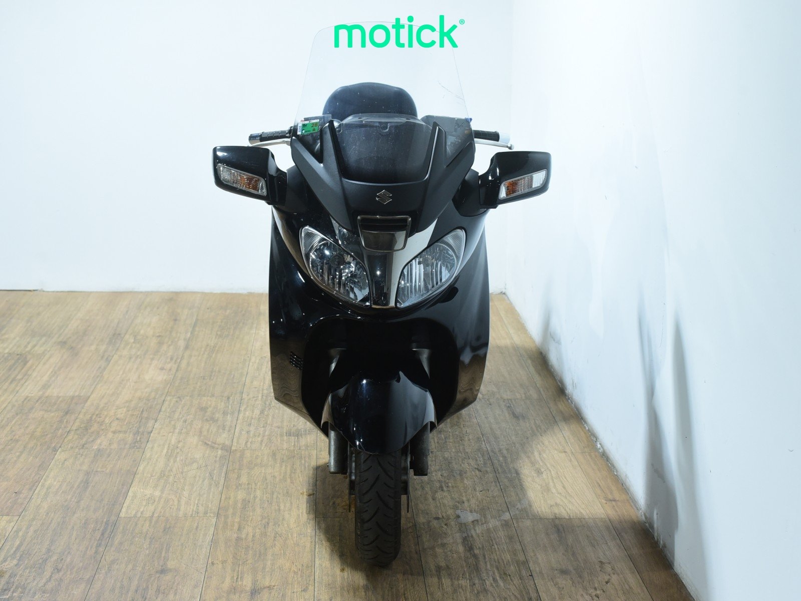 SUZUKI BURGMAN 650 EXECUTIVE