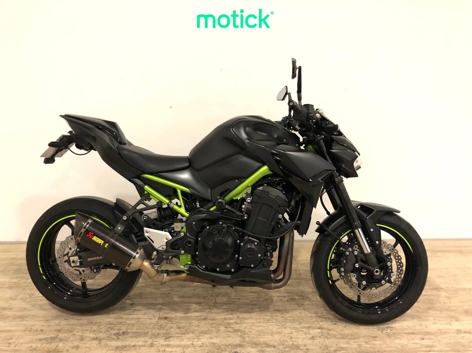 KAWASAKI Z 900 FULL (ESCAPE AKRAPOVIC HOMOLOGADO)