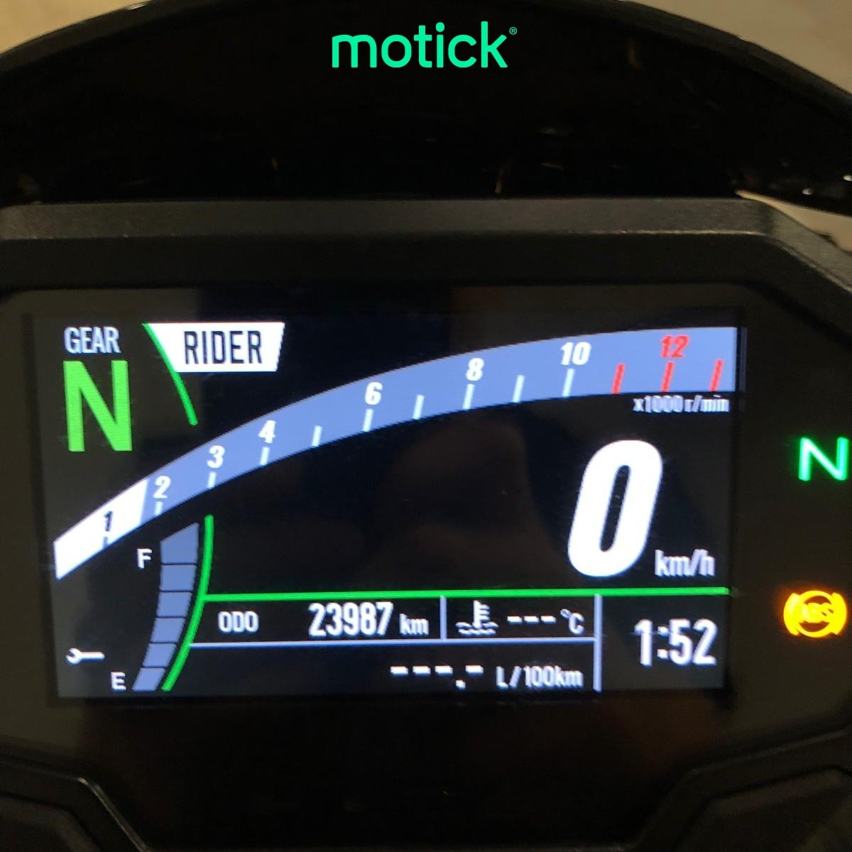 KAWASAKI Z 900 FULL (ESCAPE AKRAPOVIC HOMOLOGADO)