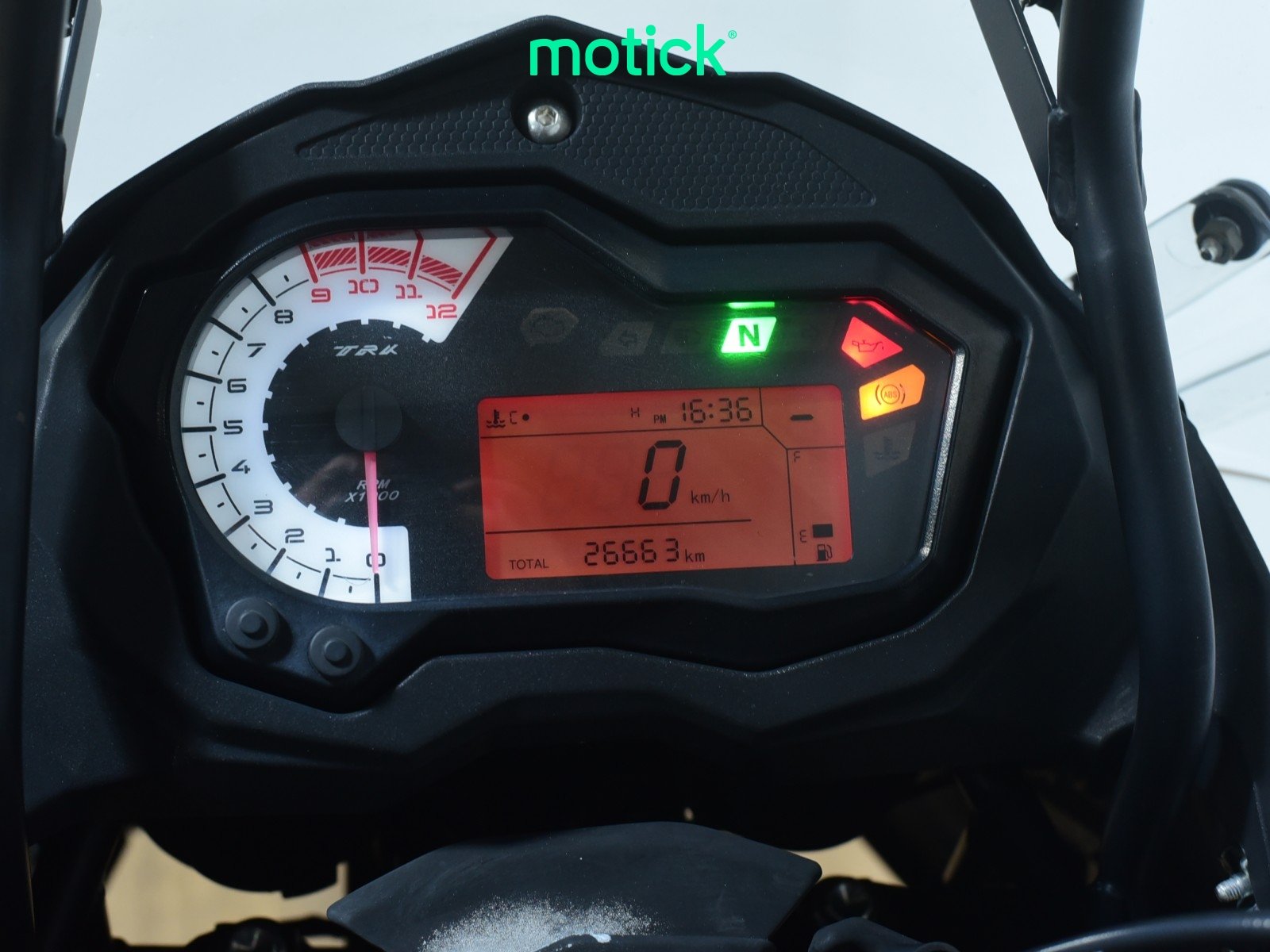 BENELLI TRK 502 X (TOP CASE)