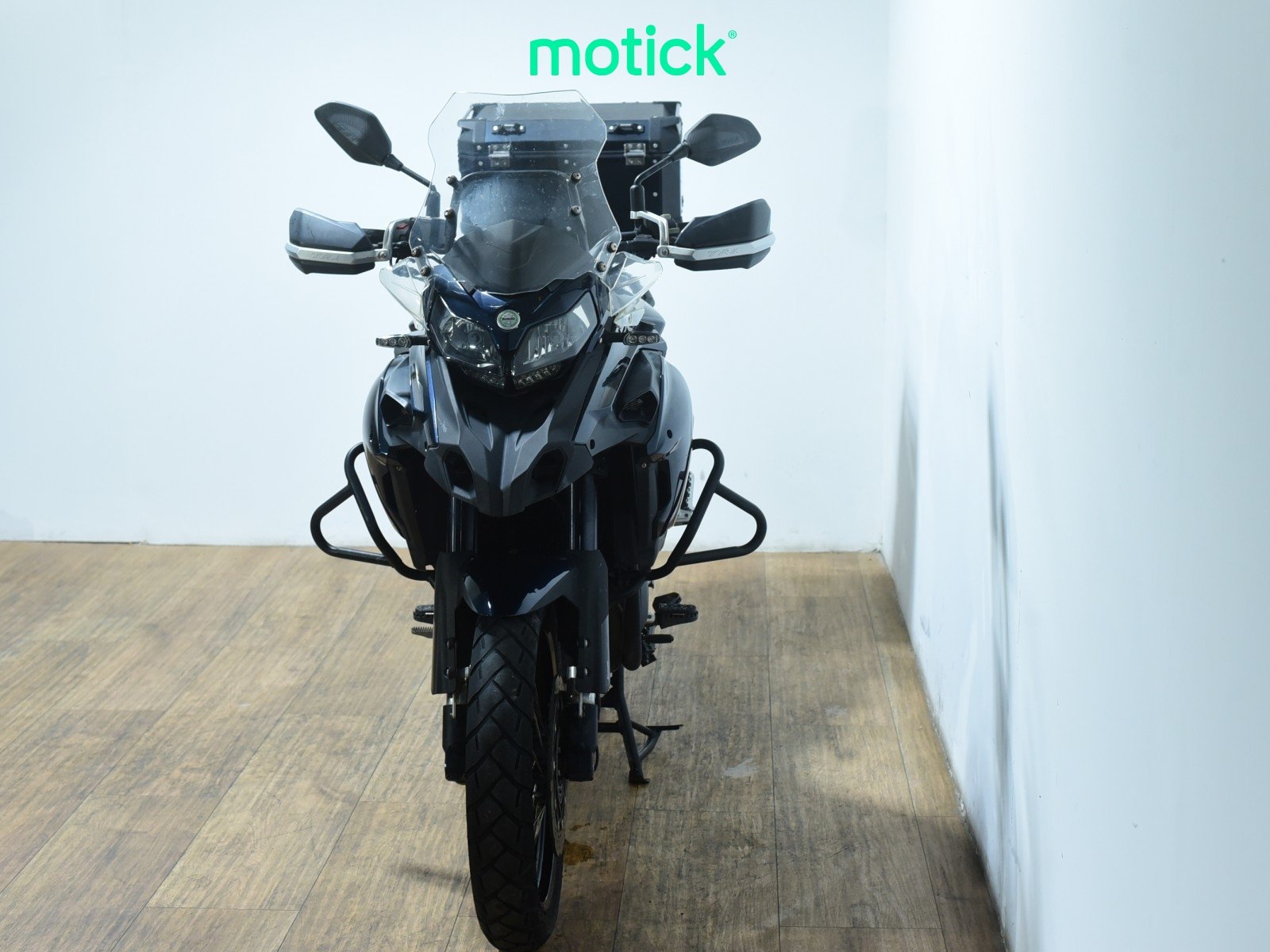 BENELLI TRK 502 X (TOP CASE)