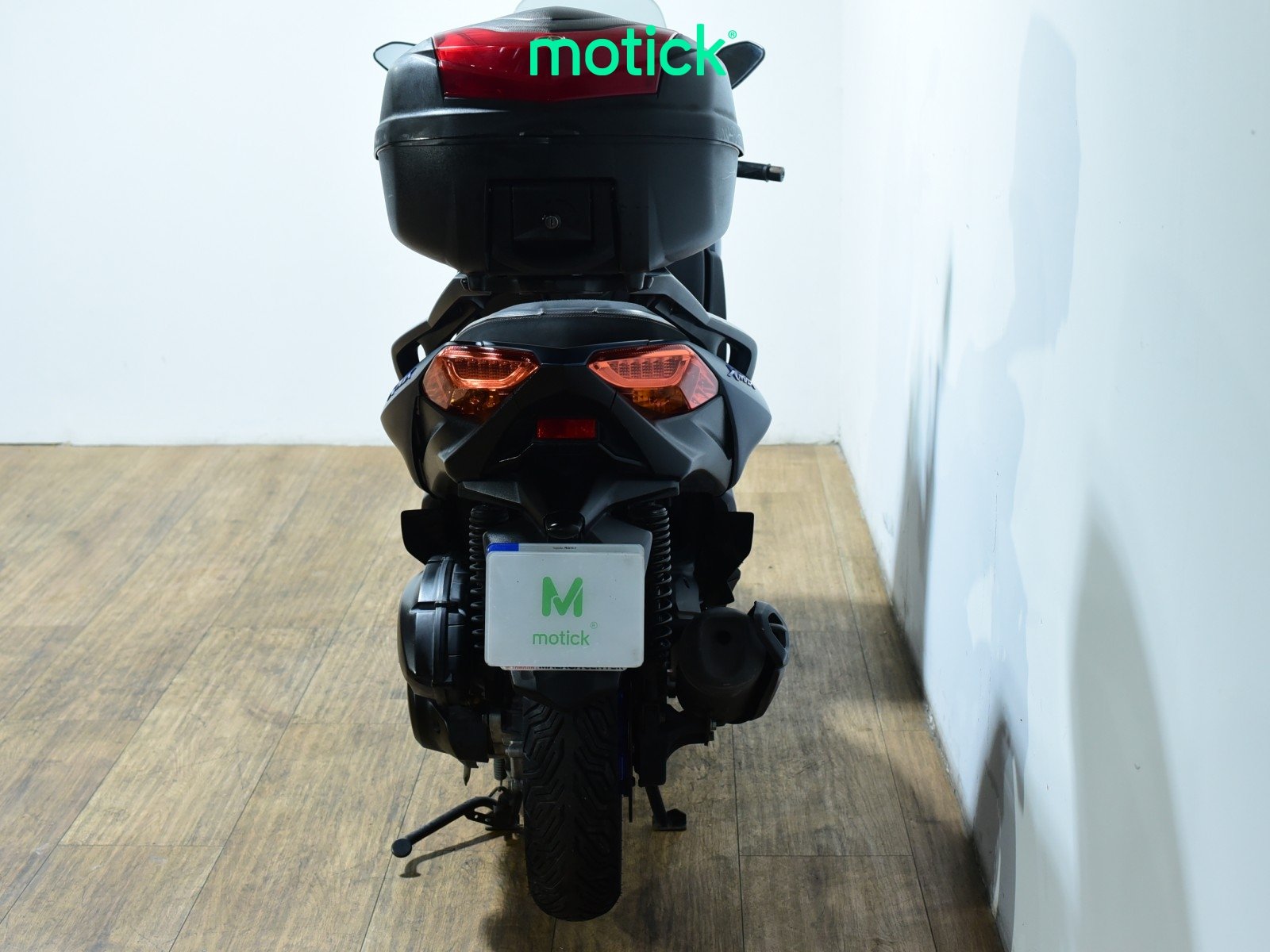 YAMAHA XMAX 125 (TOP CASE)