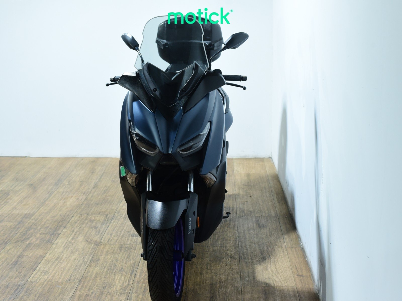 YAMAHA XMAX 125 (TOP CASE)