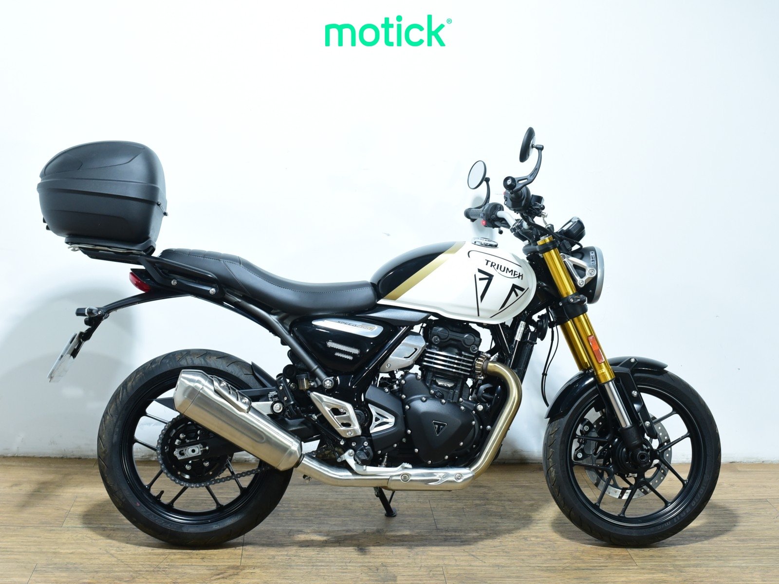 TRIUMPH SPEED 400