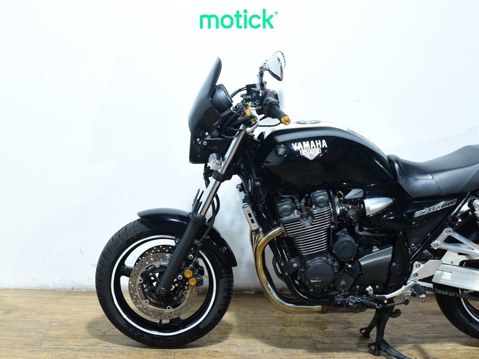 YAMAHA XJR 1300