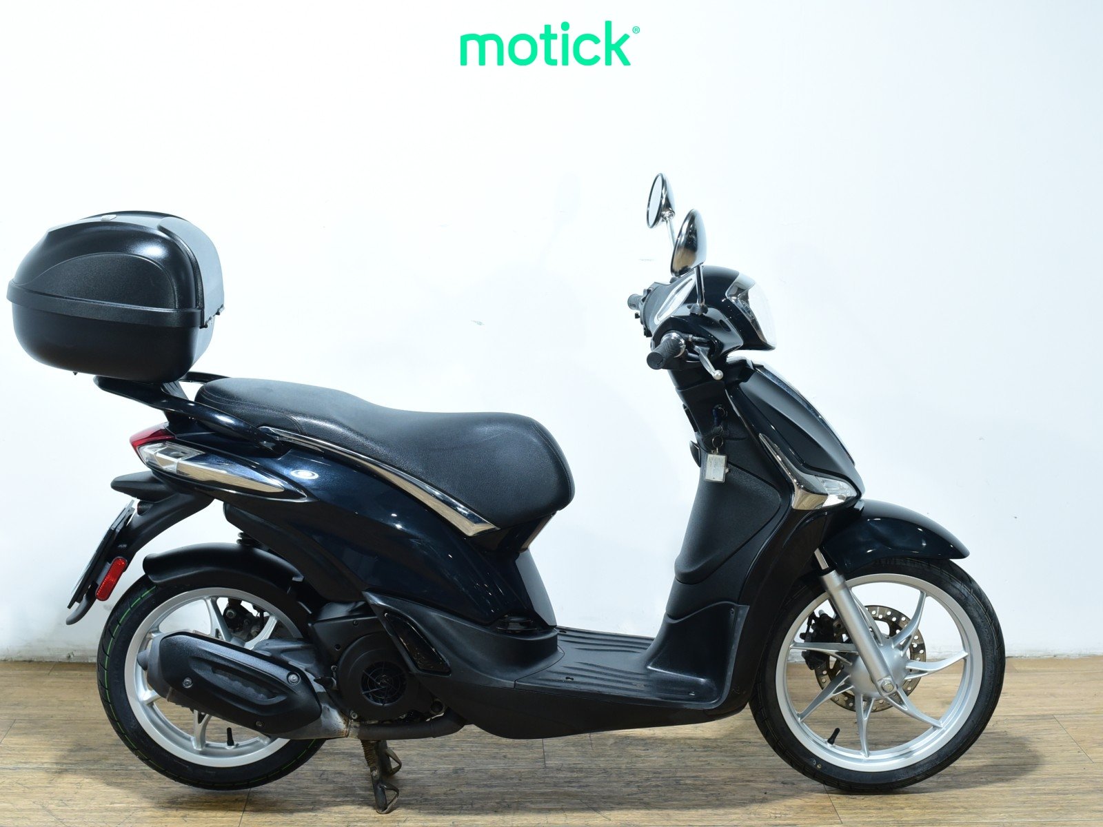 PIAGGIO LIBERTY 125 (TOP CASE)
