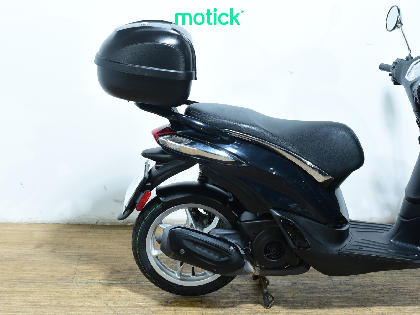 PIAGGIO LIBERTY 125 (TOP CASE)