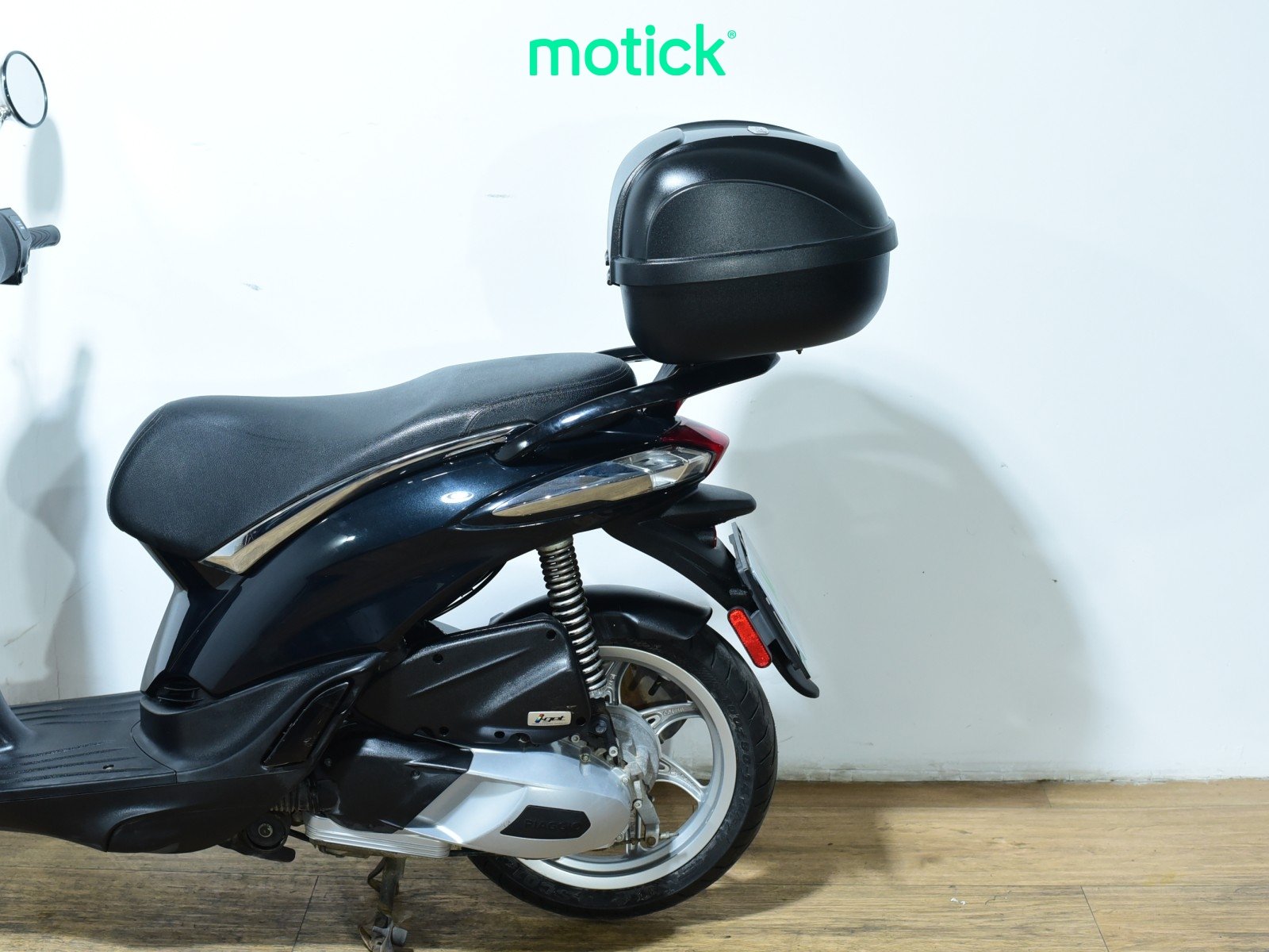 PIAGGIO LIBERTY 125 (TOP CASE)